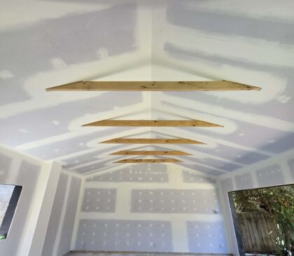 Garage Conversion-plastering3