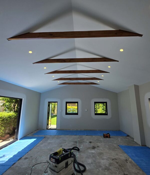 Garage Conversion-plastering7
