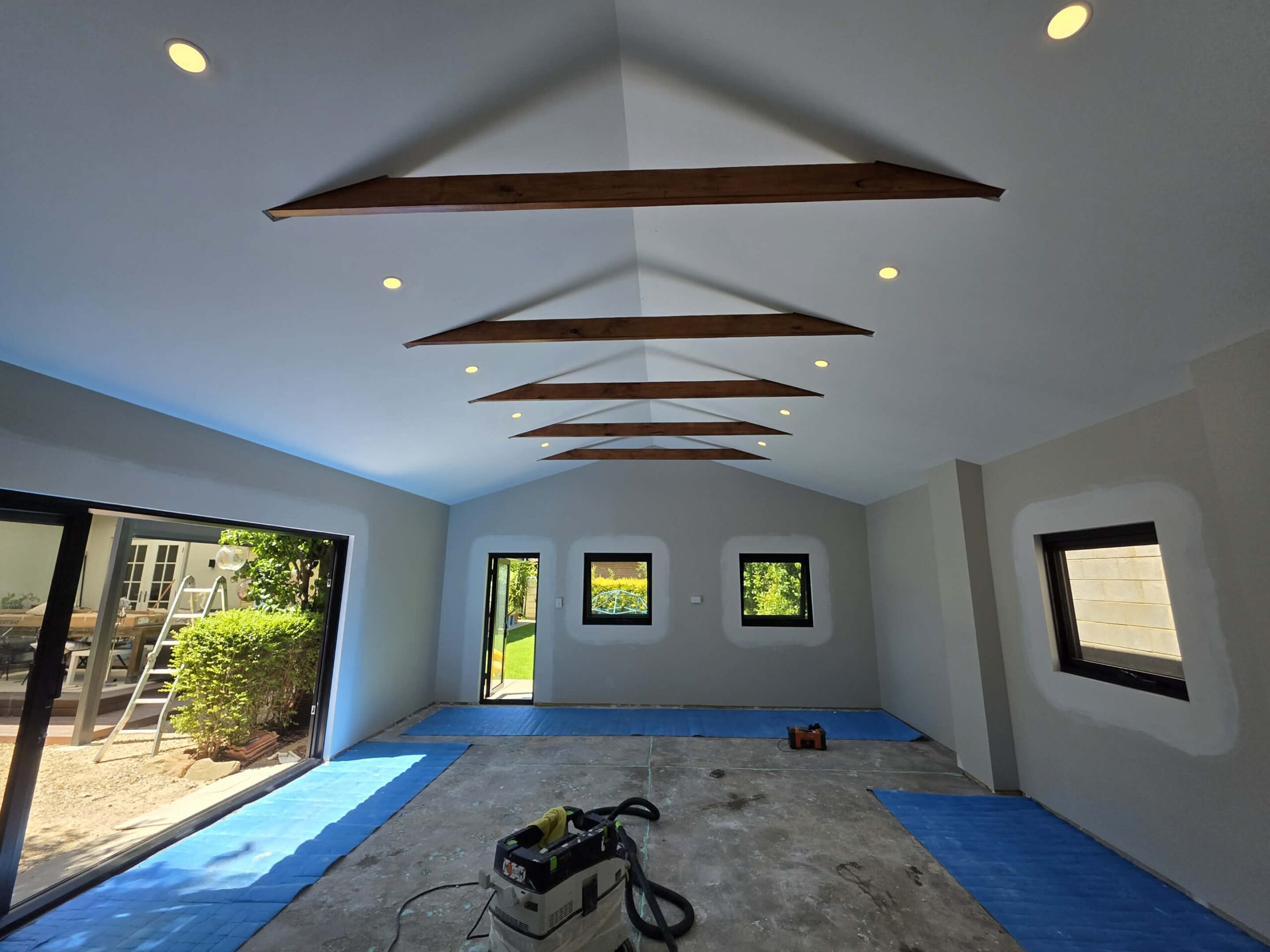 Garage Conversion-plastering7